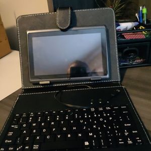 7" tablet with keyboard